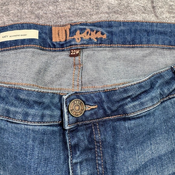 NWT Kut from the Kloth Women's 22W Katy Boyfriend Cotton Denim Shorts‎ - Picture 3 of 8